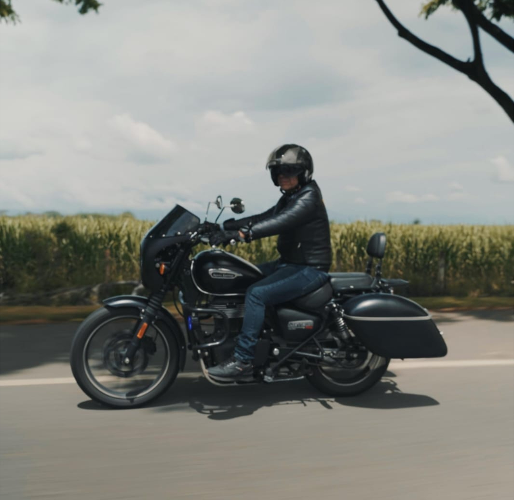 Juan en su moto